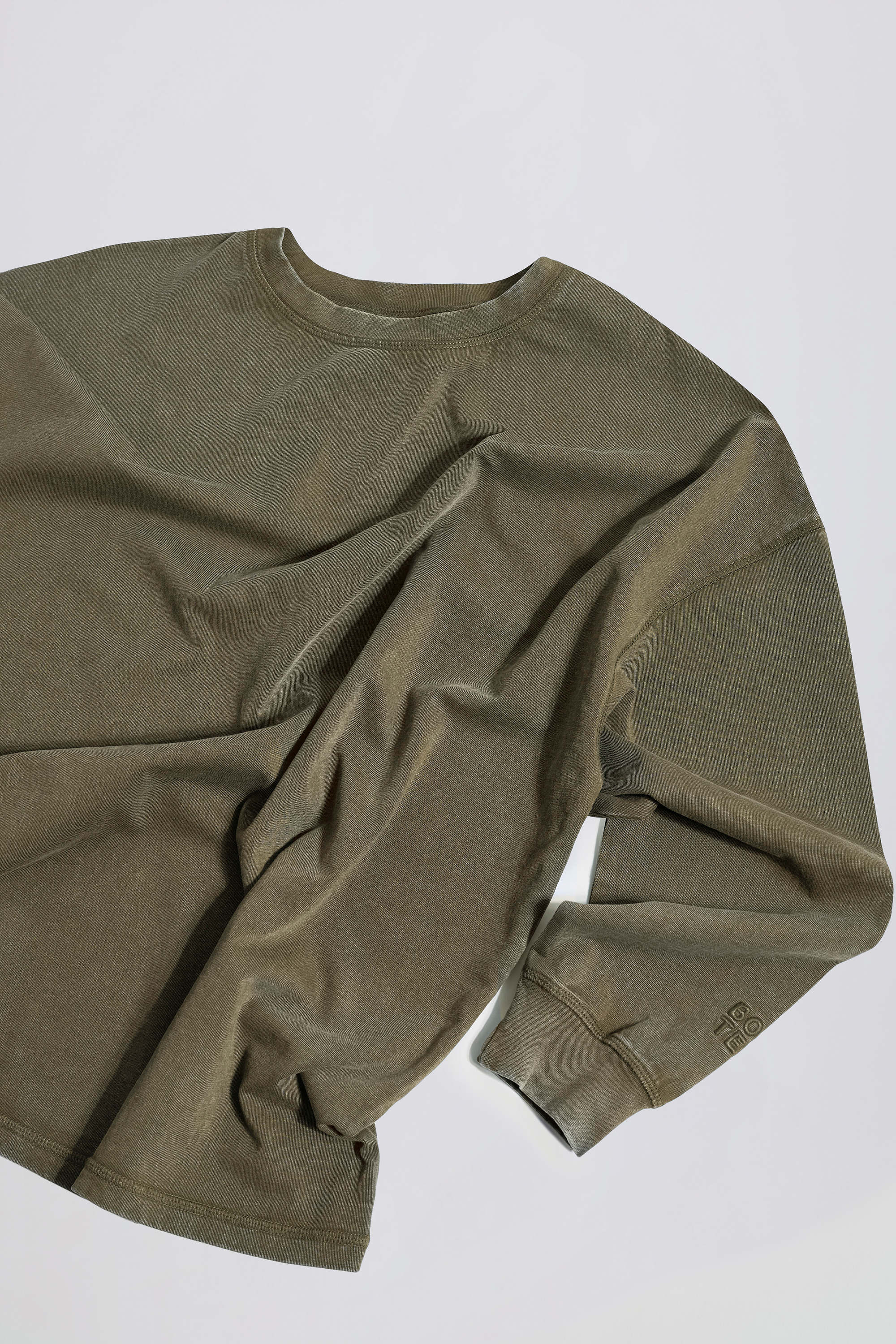 Acid Wash Long-Sleeve Oversized T-Shirt in Light Green